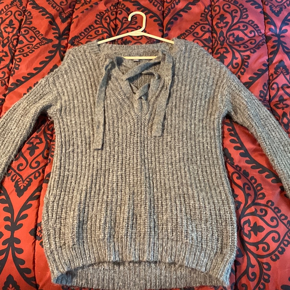 Aerie sweater, small, very pretty gray